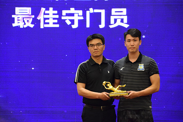 首钢主帅:今天的表现很失望 球迷有权感到愤怒